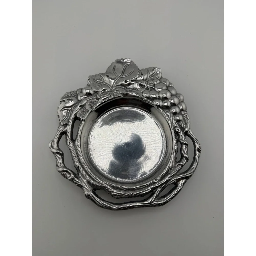 Arthur Court Grape Vine Aluminum Wine Bottle Coaster Silver Tone 1992 Vintage
